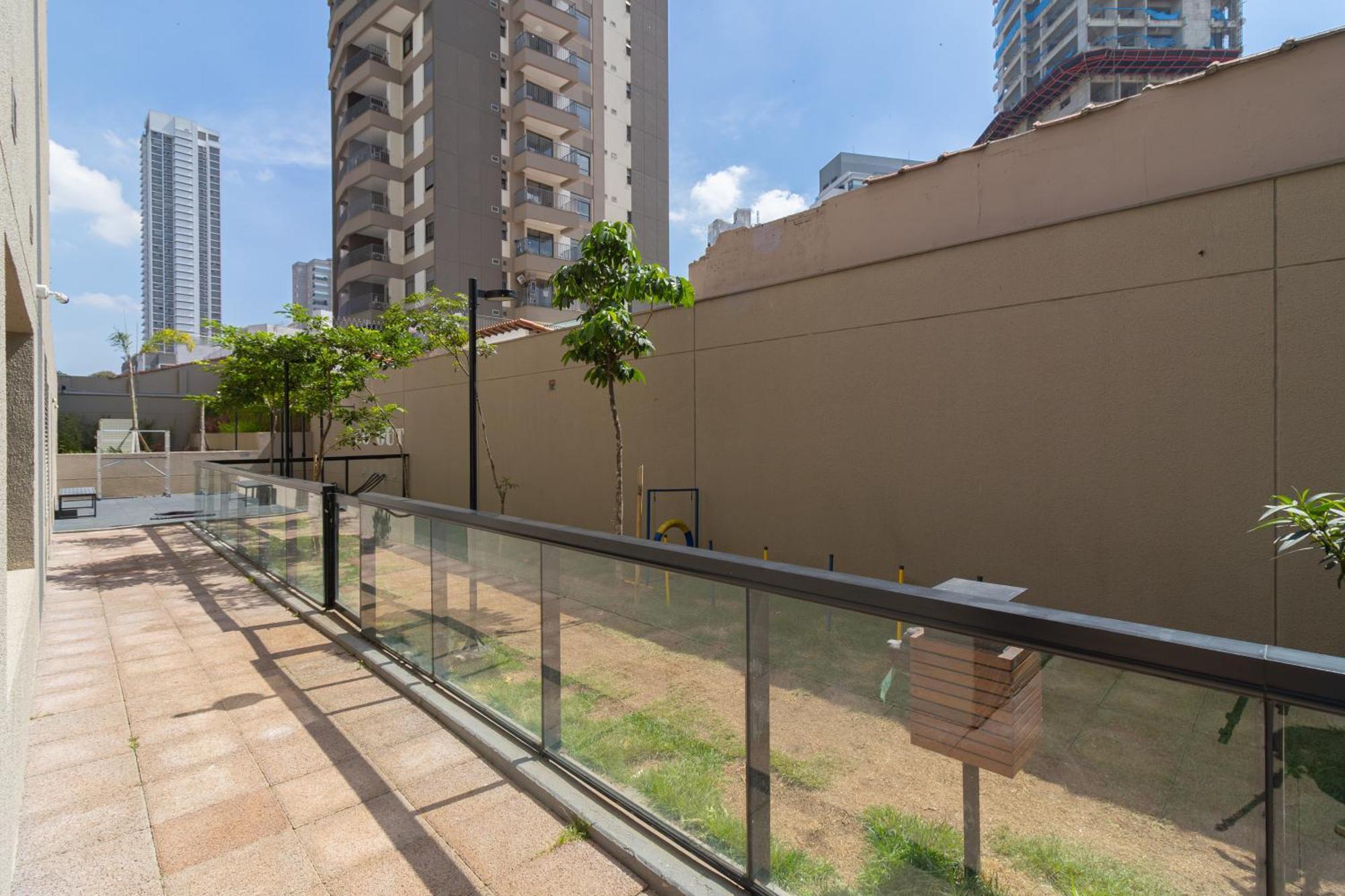 Flat Com Quarto Separado E Varanda A 200M Do Metro Vila Madalena * Sao Paulo