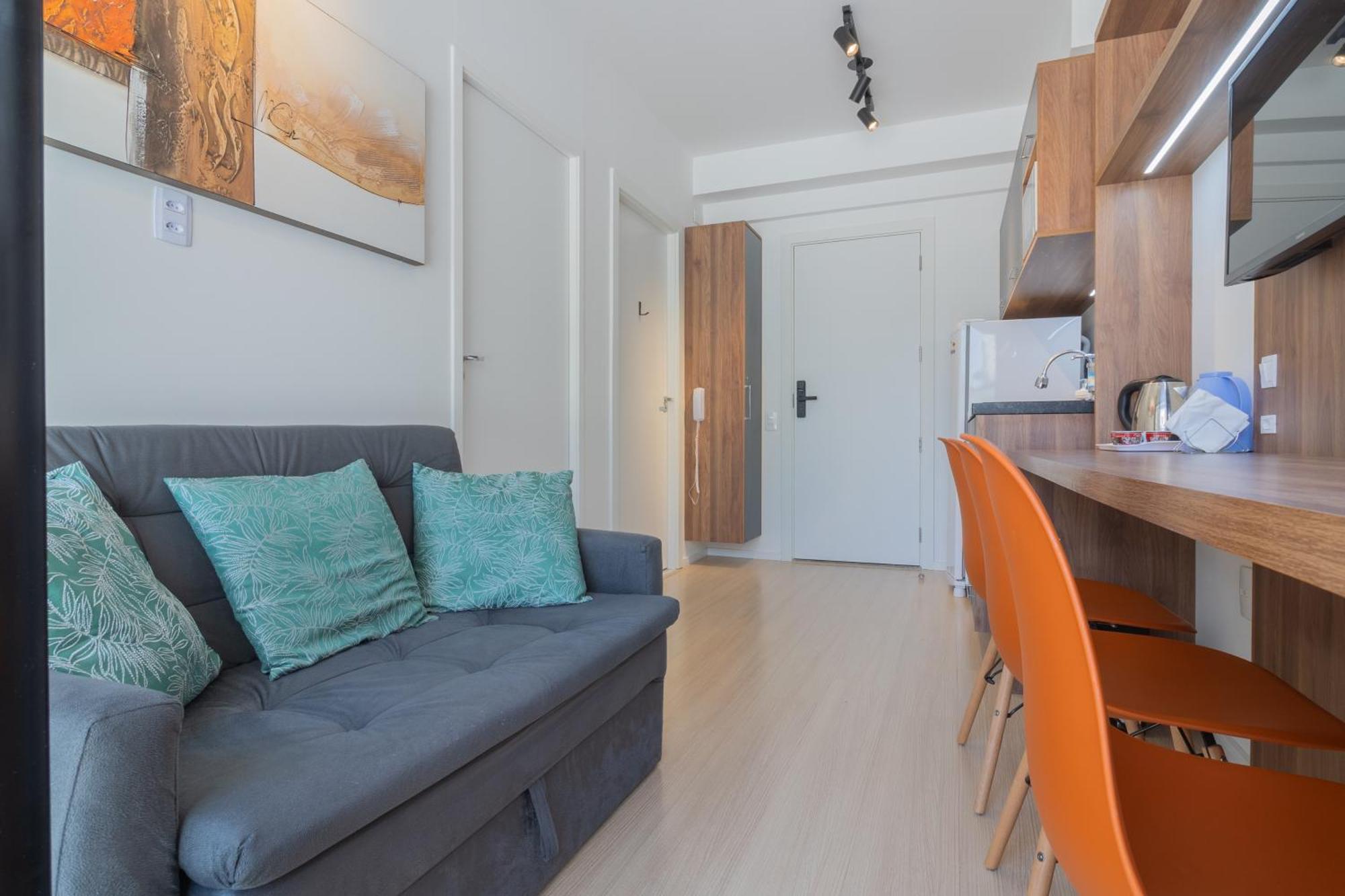 Flat Com Quarto Separado E Varanda A 200M Do Metro Vila Madalena Apartment Sao Paulo