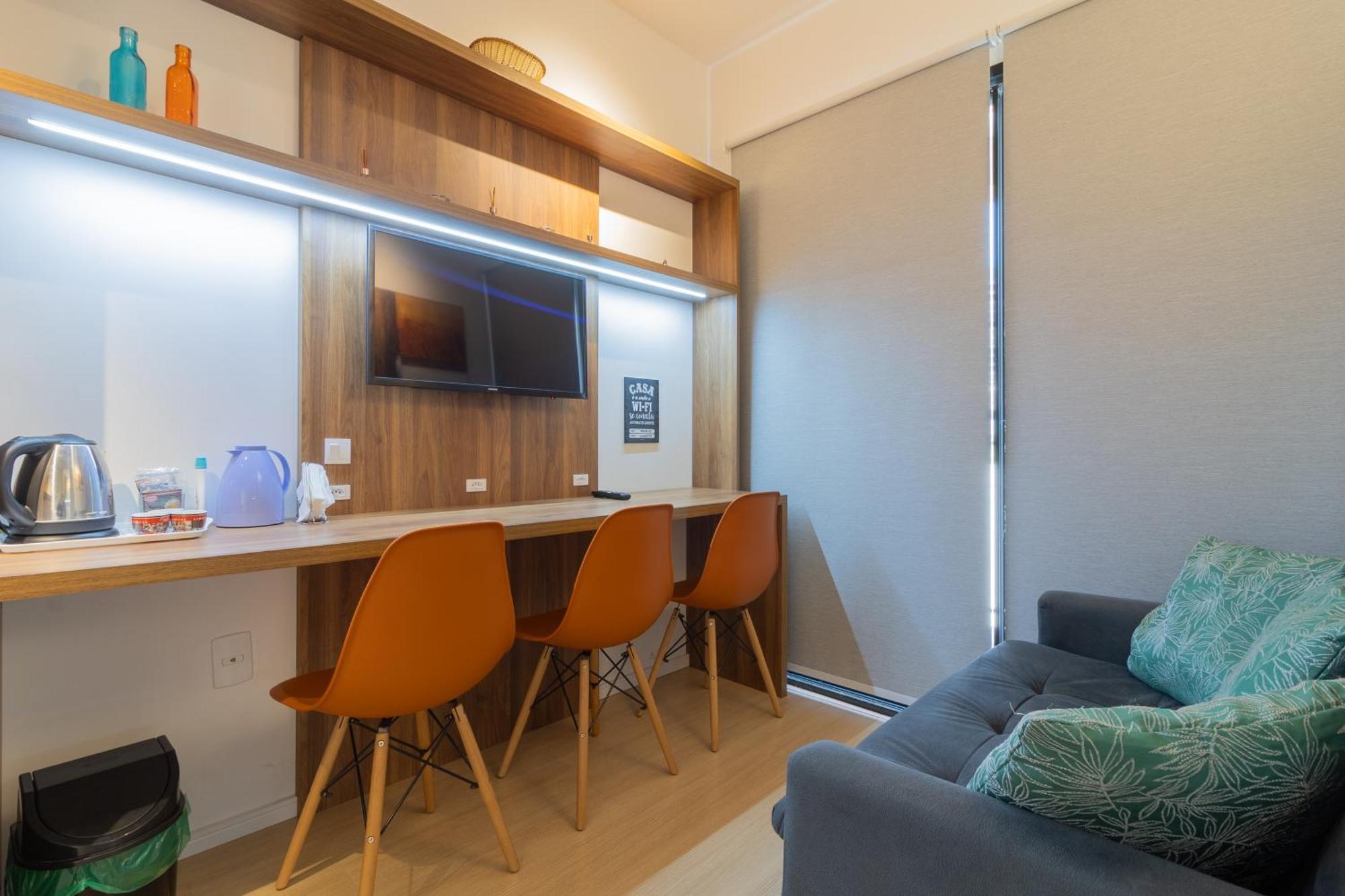 Flat Com Quarto Separado E Varanda A 200M Do Metro Vila Madalena Apartamento