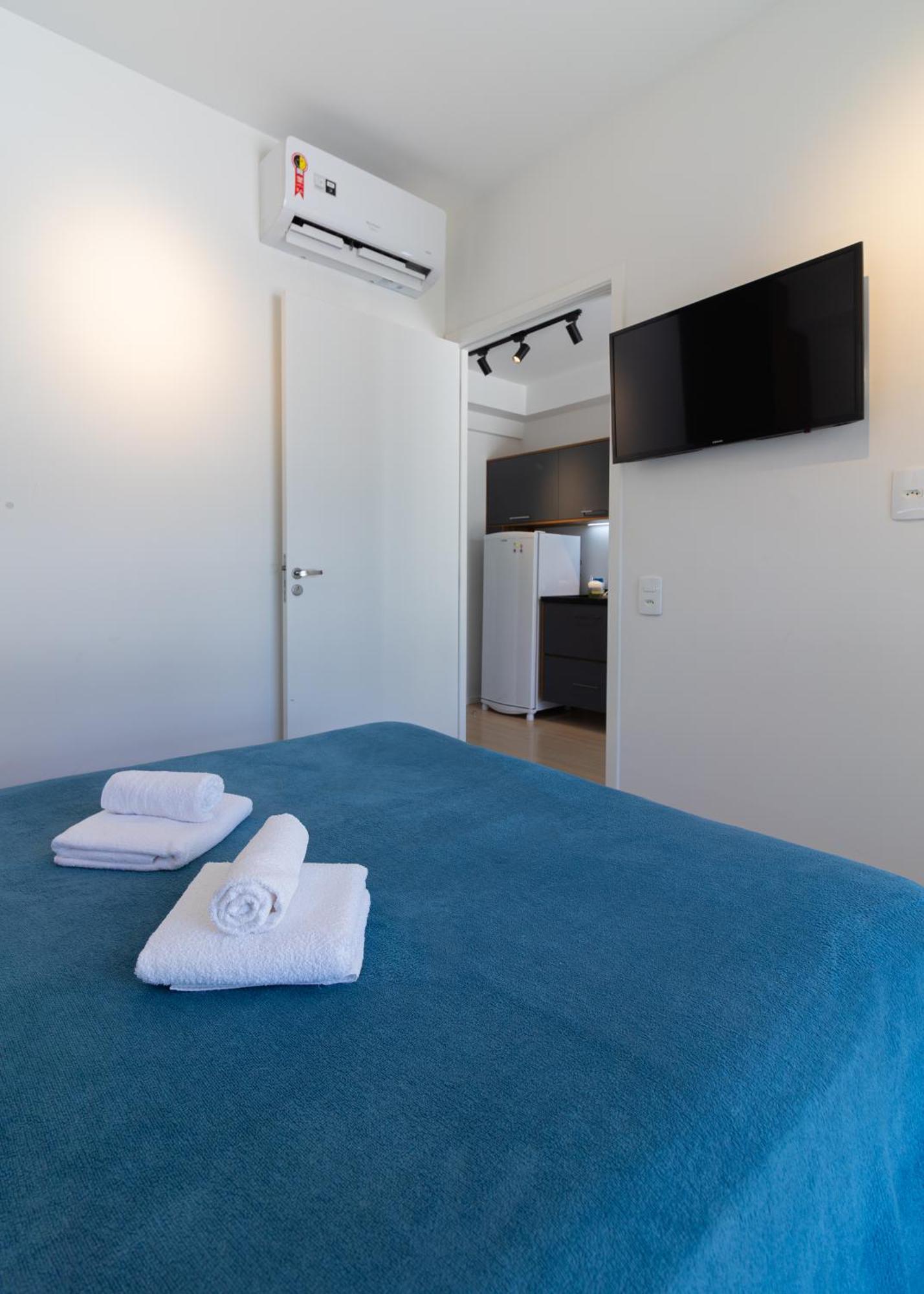 Apartamento Flat Com Quarto Separado E Varanda A 200M Do Metro Vila Madalena *